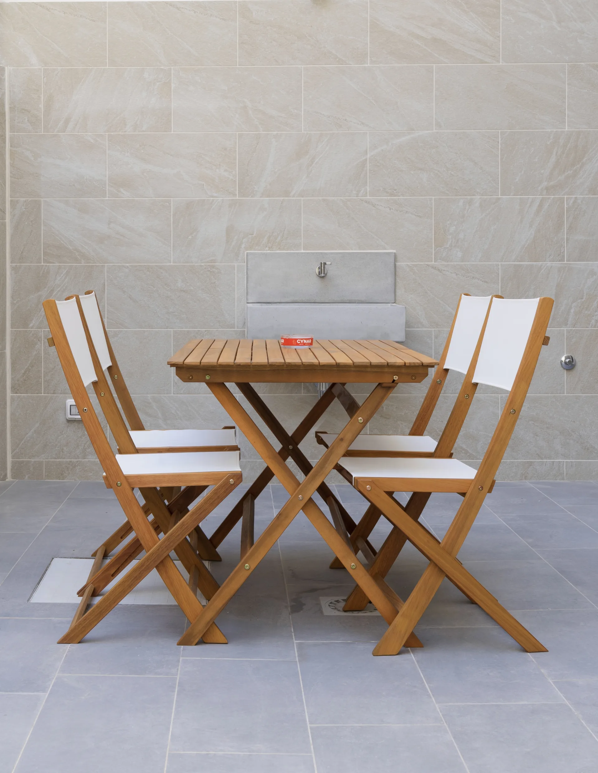 Cortile di Casa Genzino, spazio esterno condiviso a Molfetta